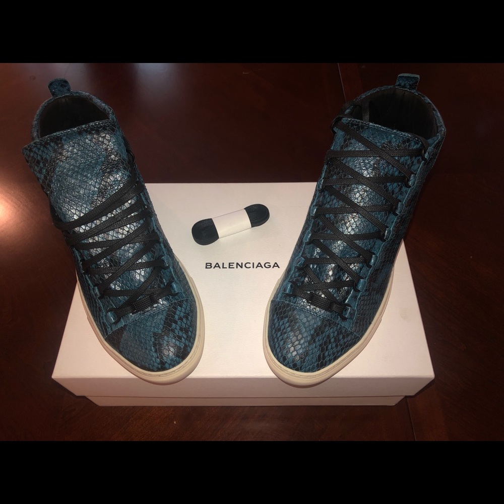 ***SOLD*** Balenciaga Arenas